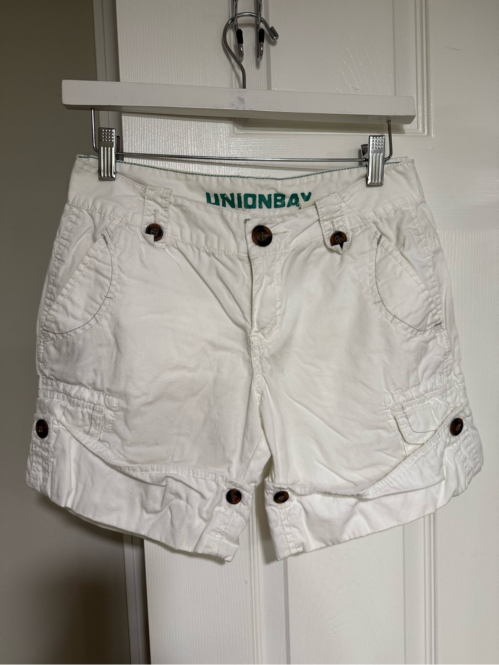 UNIONBAY White Women's Cargo Bermuda Shorts